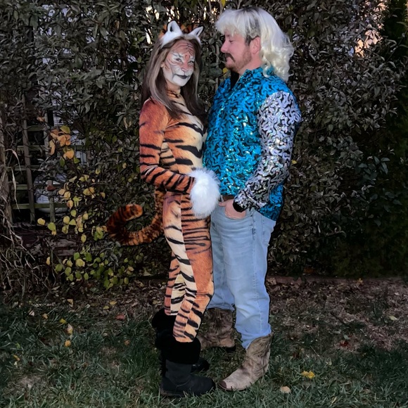 Velvet Tiger Bodysuit - Picture 11 of 12